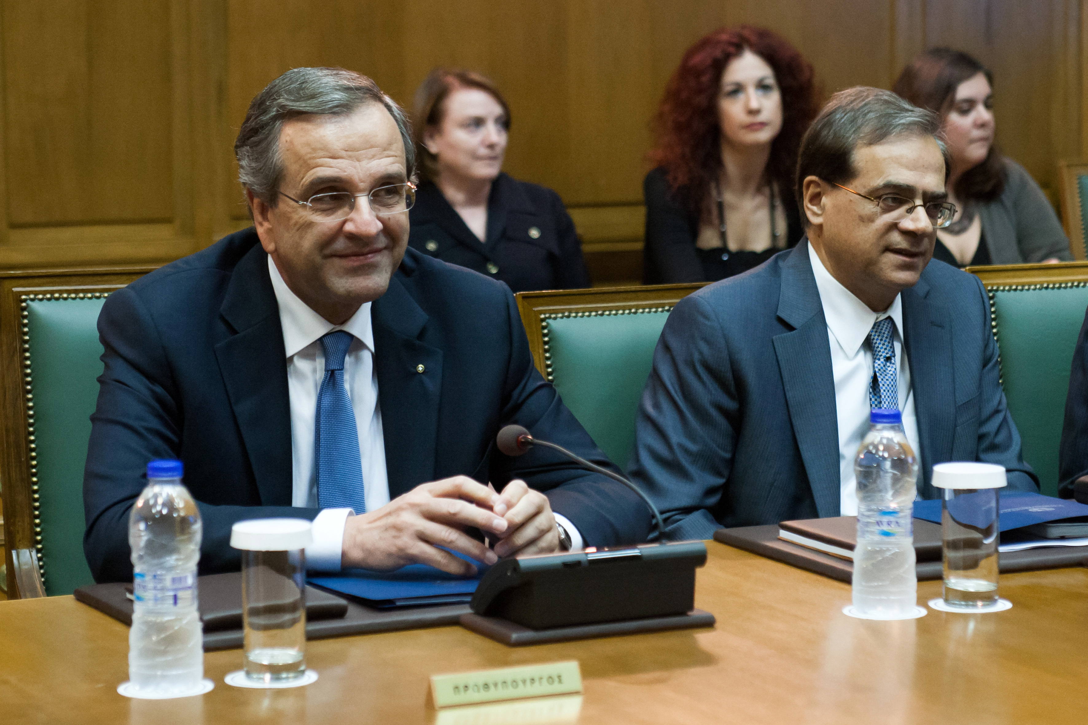 Χαρδούβελης σε Σαμαρά: Με εμπιστεύεσαι;