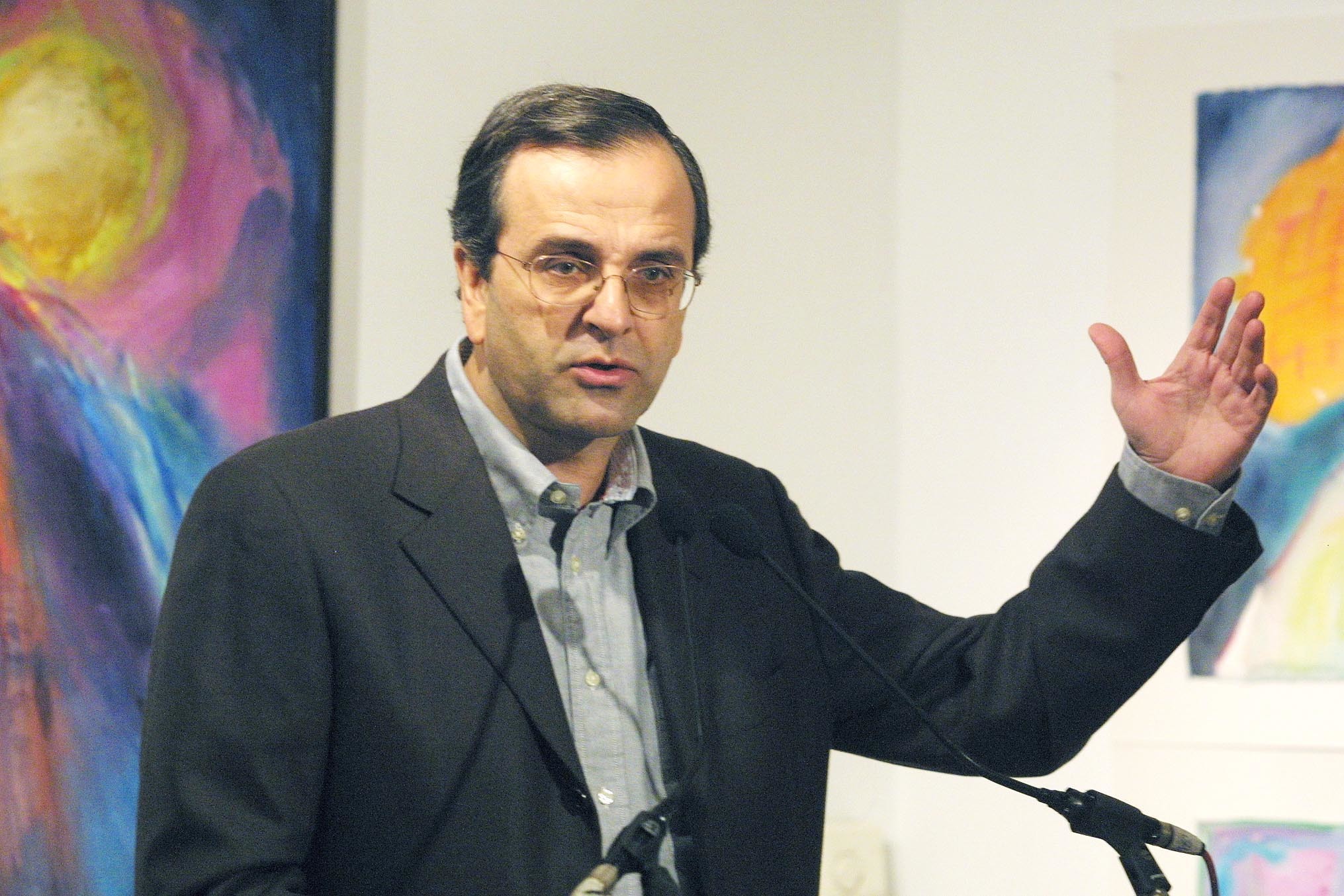 Κυβέρνηση: Κραυγαλέα παραβίαση του δικαίου οι δηλώσεις Νταβούτογλου