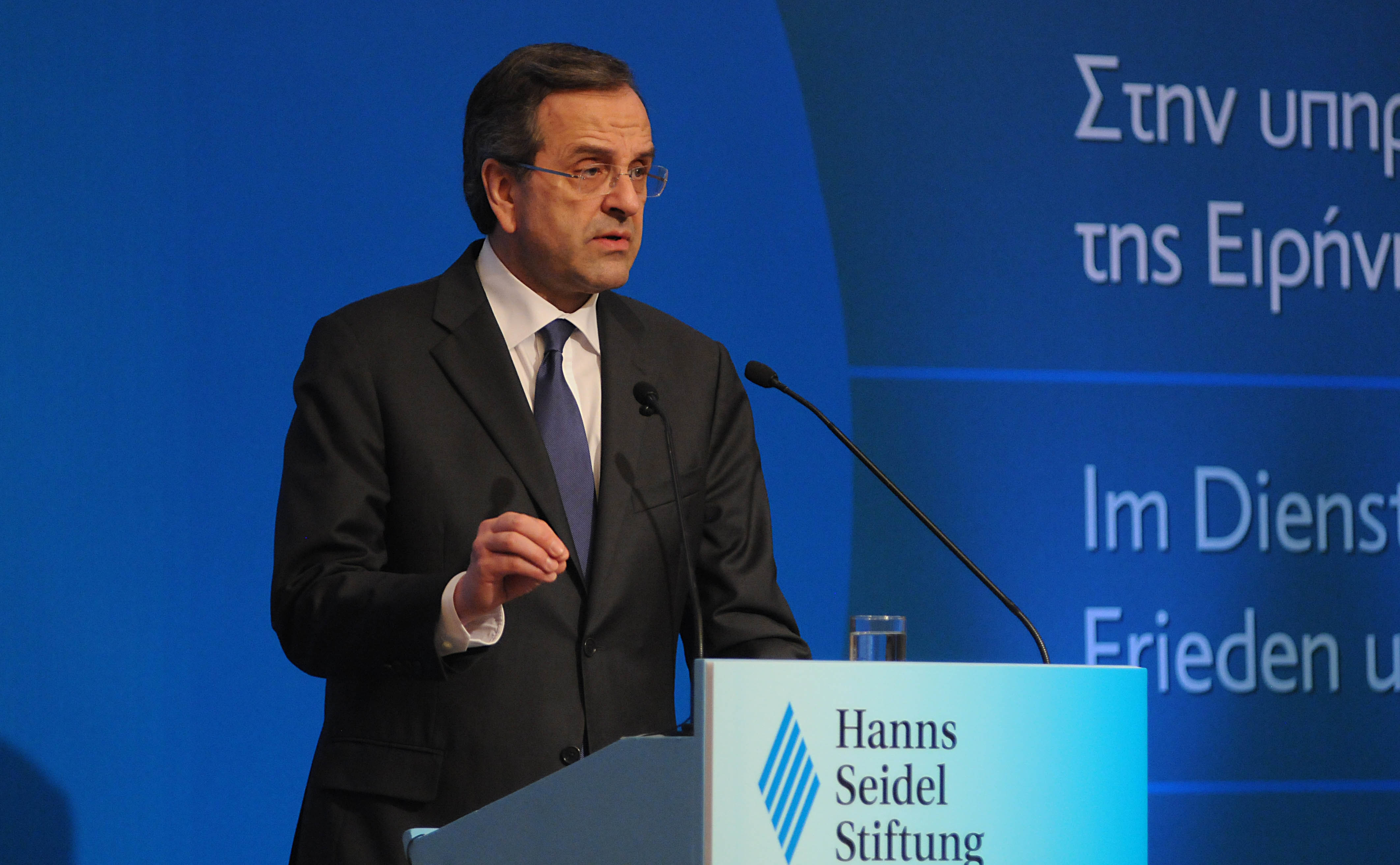 ΣΥΡΙΖΑ: “Ο Α. Σαμαράς εκβιάζει και τρομοκρατεί την κοινωνία”