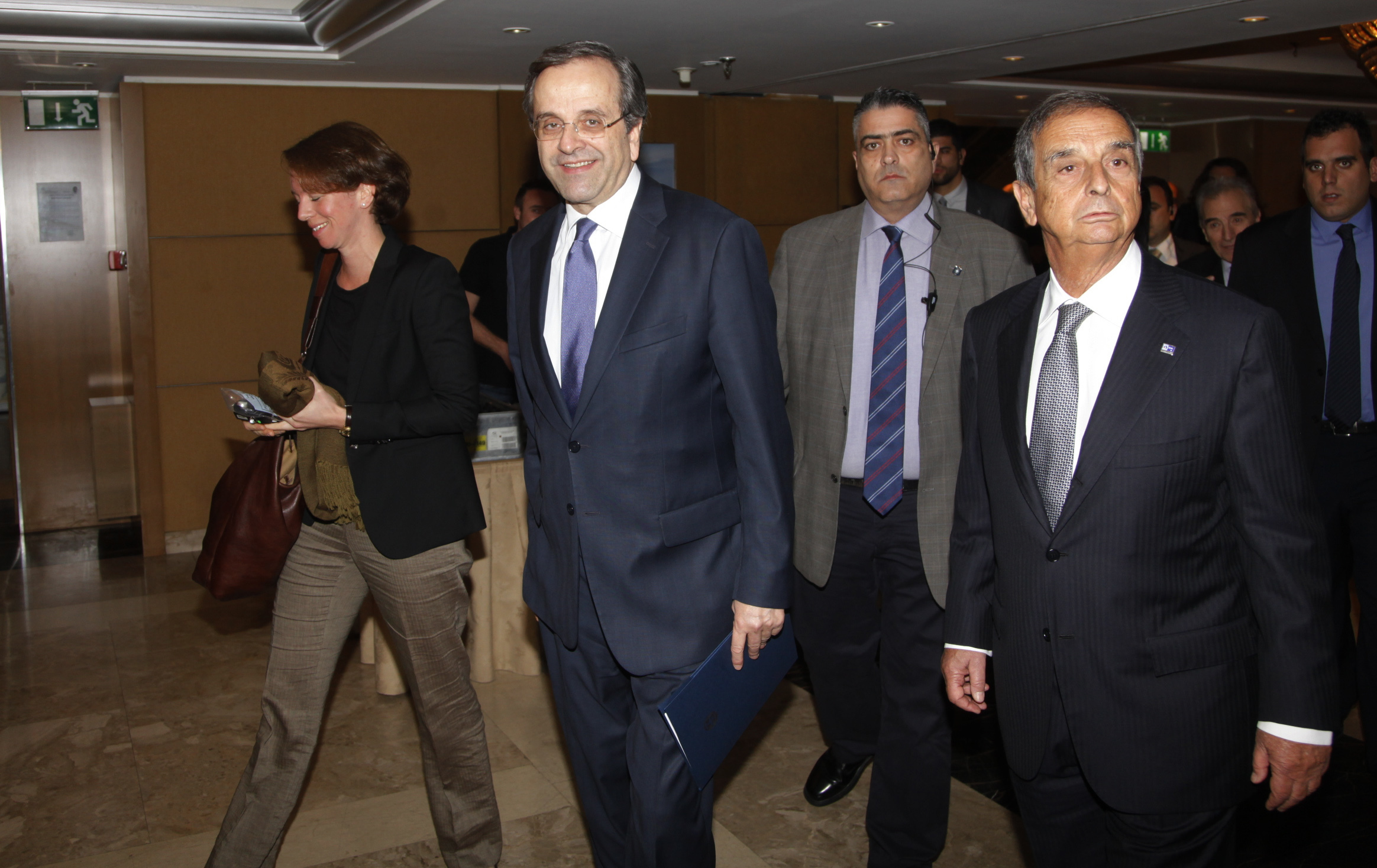 Ο Αντώνης Σαμαράς παρουσίασε το δρόμο της εξόδου από τα Μνημόνια