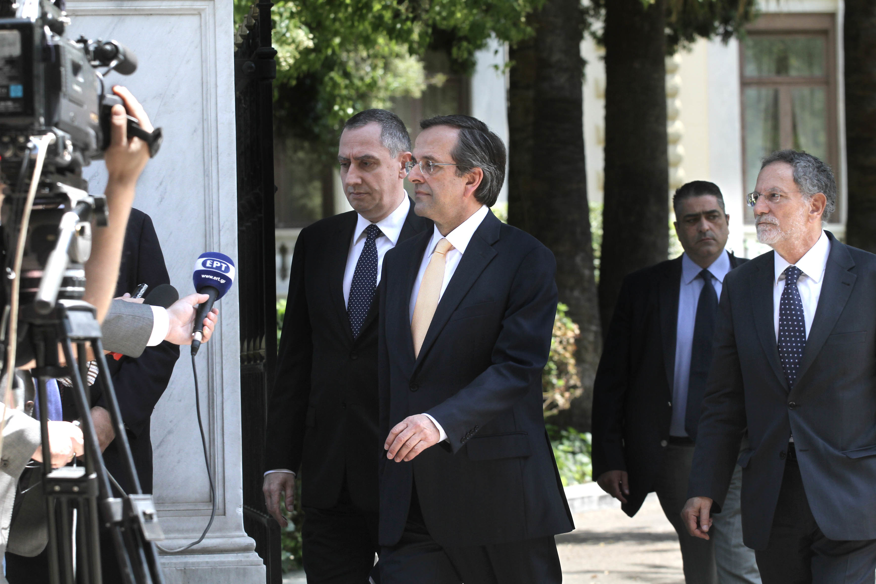 Έρχεται ανασχηματισμός μετά τα μέτρα;