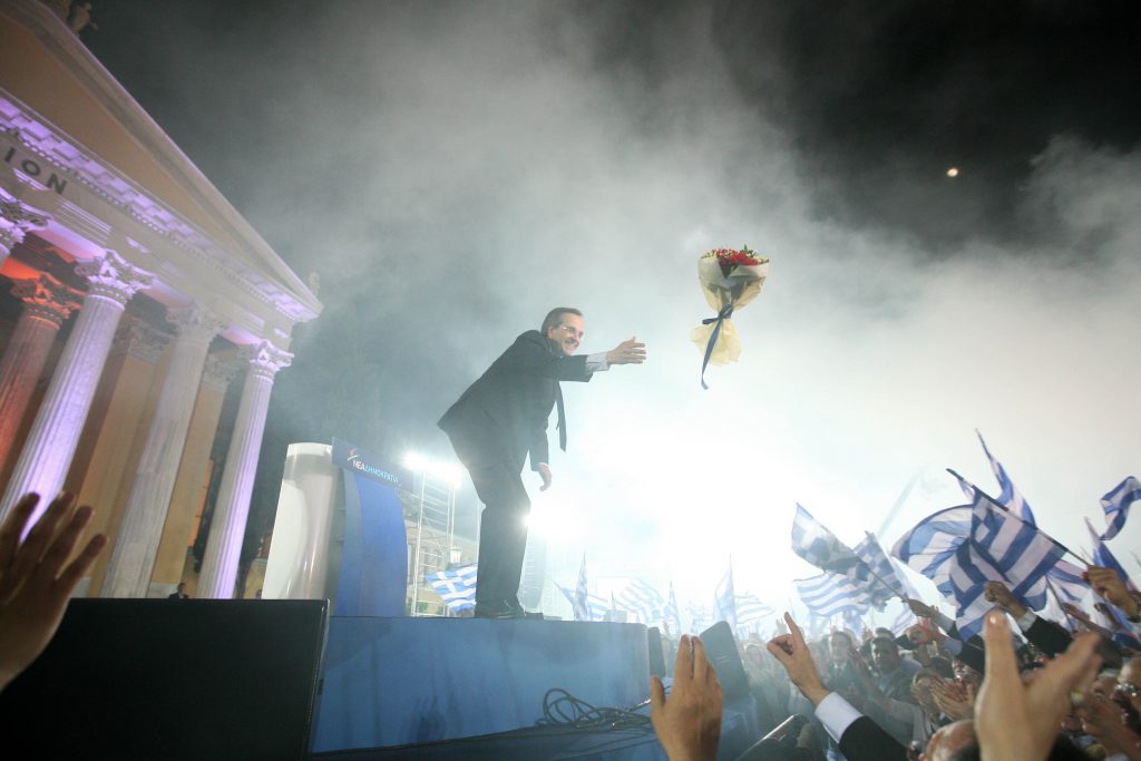 Deutsche Welle: Μόνο με Σαμαρά θα συνεχιστεί η οικονομική βοήθεια
