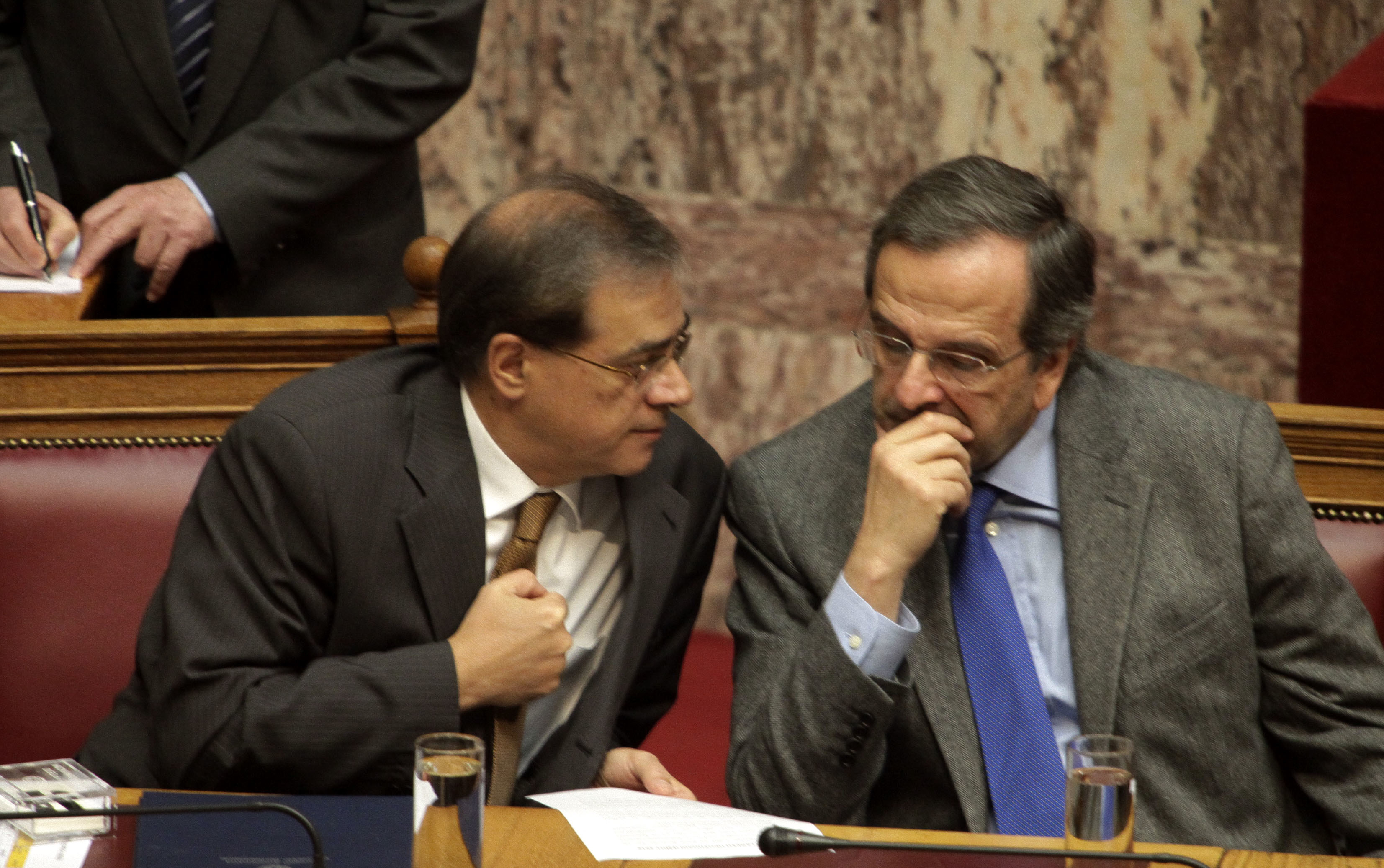 Νεα υποχώρηση στην τρόικα – Τους δίνουμε και τις 100 δόσεις;