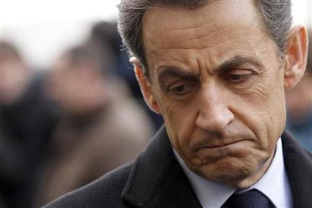 Γαλλία: Αντιδράσεις προκάλεσε η δήλωση Σαρκοζί ότι παραιτείται από το Συνταγματικό Συμβούλιο
