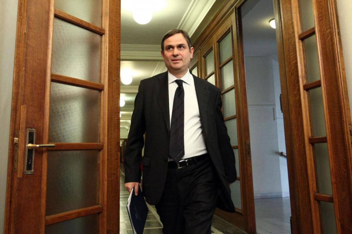 Φ.Σαχινίδης: “Οι πολιτικοί αρχηγοί πρέπει να αποφασίσουν για το ομόλογο των 435 εκ. ευρώ”!