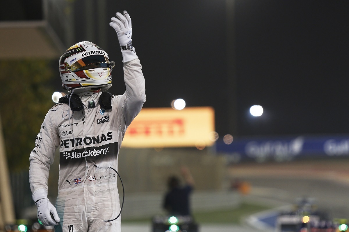F1: Νίκη του Hamilton στο Μπαχρέιν μπροστά από τον εντυπωσιακό Raikkonen -ΦΩΤΟ