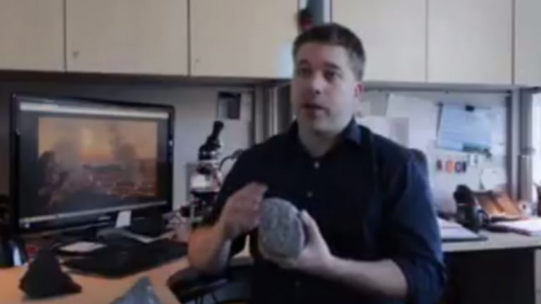 Σπουδαία ανακάλυψη! Βρήκαν απομεινάρια 4,2 δισ. ετών από τον αρχικό φλοιό της Γης!
