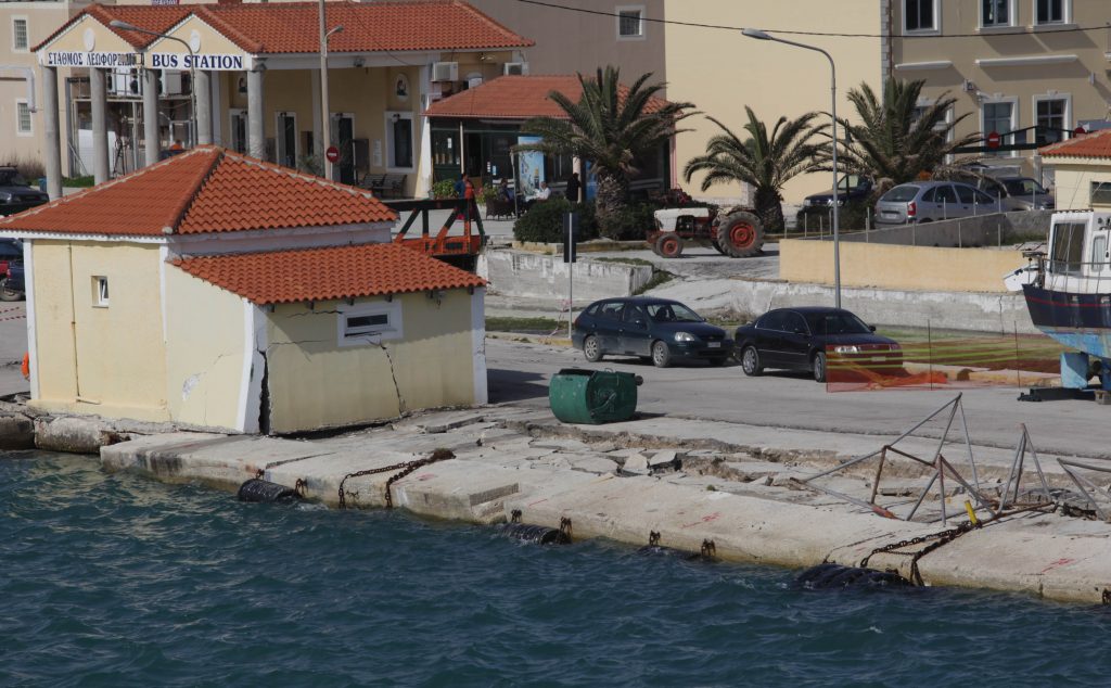 Όλοι οι επιστήμονες παρακολουθούν το νέο σεισμό στην Κεφαλονιά – Μιλούν για καθυστερημένο μετασεισμό