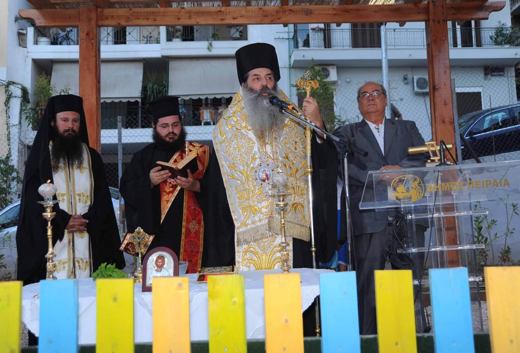 Πειραιώς σε Σαμαρά: Διώξε τους λαθρομετανάστες για να γράψεις το όνομά σου με χρυσά γράμματα