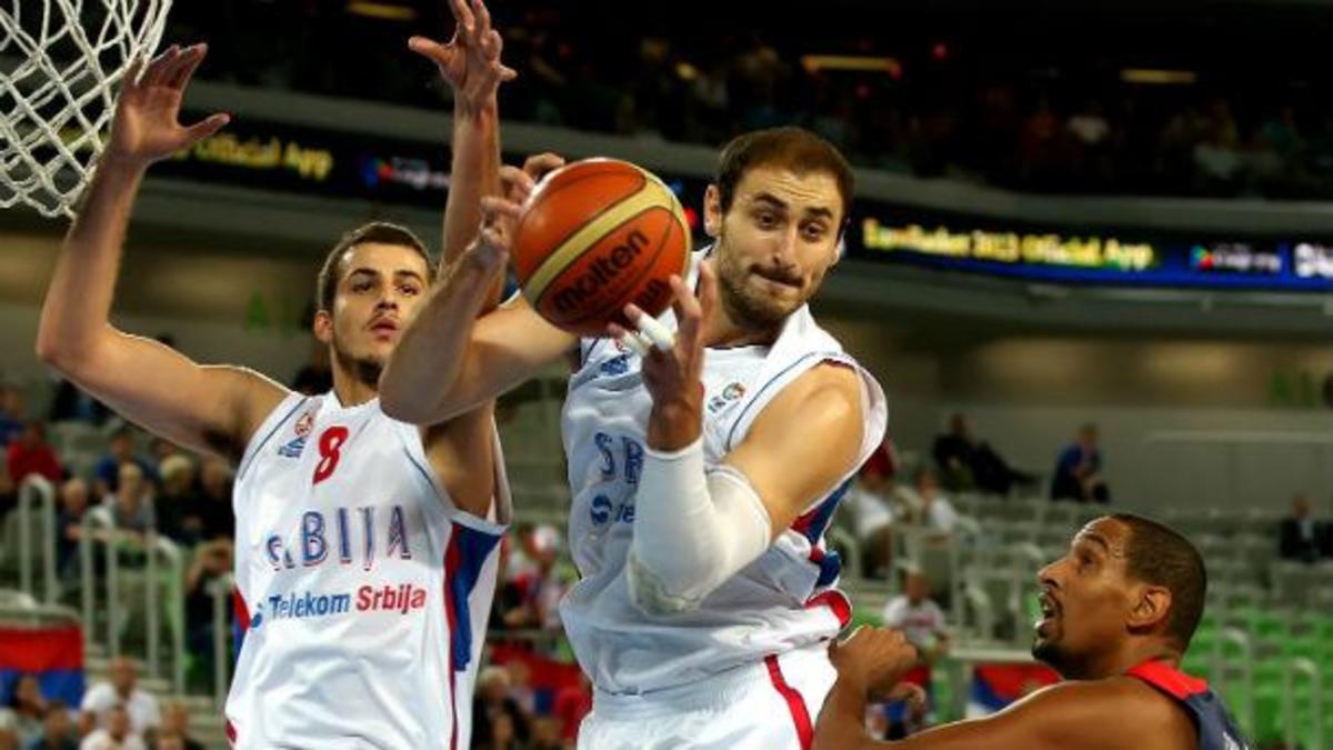 Eurobasket: Πρώτη και καλύτερη η Σερβία, στην 8αδα οι Ουκράνοι