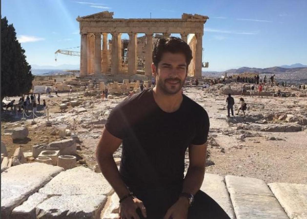 Χαμός στην Ακρόπολη με την άφιξη του Τούρκου πρωταγωνιστή από το Kara Sevda!