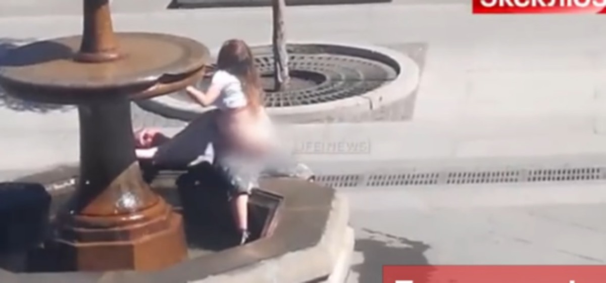 Έκαναν σεξ σε πλατεία και πλέον τους αναζητά η αστυνομία! (VIDEO)