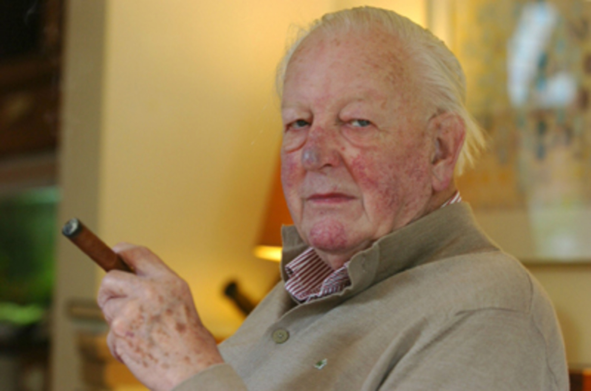 Απεβίωσε ο συγγραφέας Τομ Σαρπ