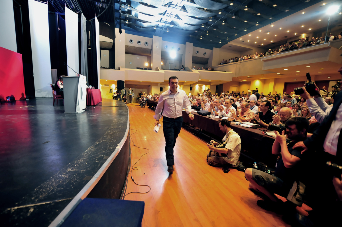 Iskra: Στενή συνεργάτης του Λαφαζάνη κατά Μαξίμου και ευρώ