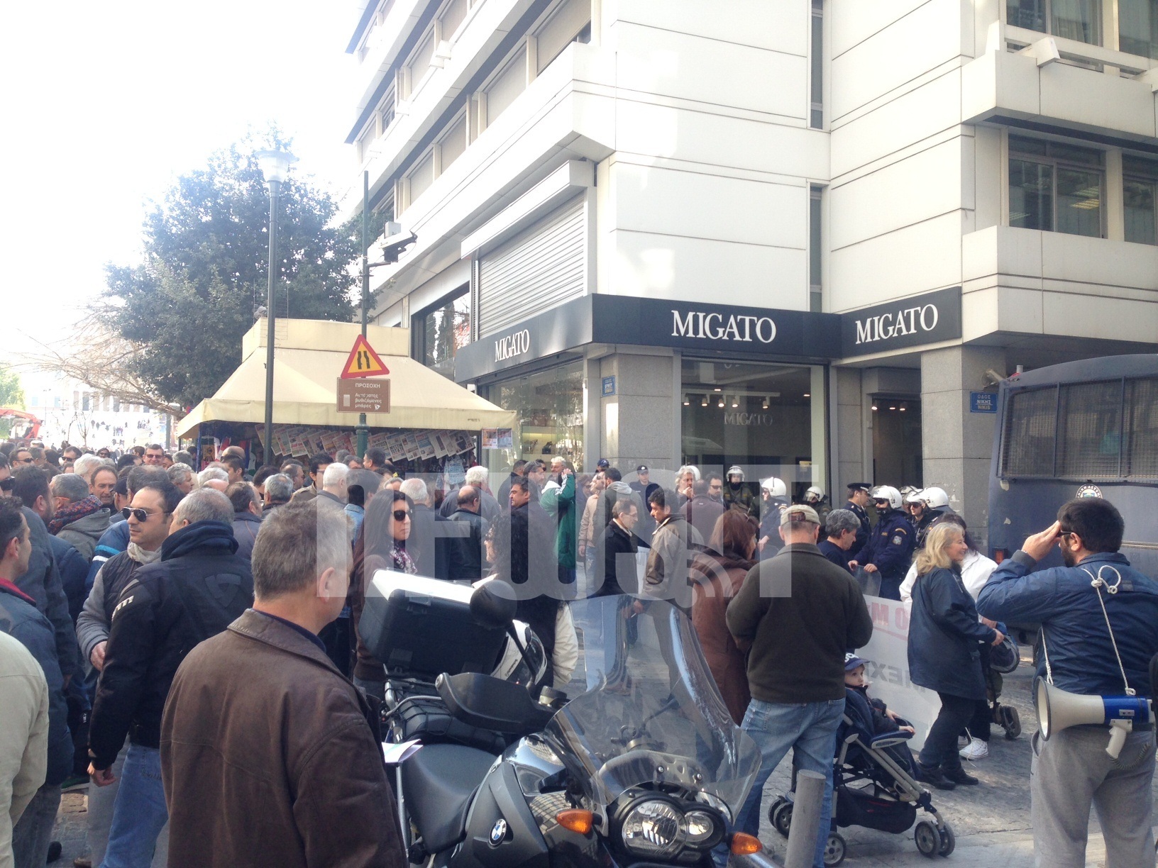 Δύο χρόνια απλήρωτοι οι εργαζόμενοι στα ναυπηγεία Σκαραμαγκά – Τι έγινε στο ραντεβού με τον Υπουργό Ανάπτυξης