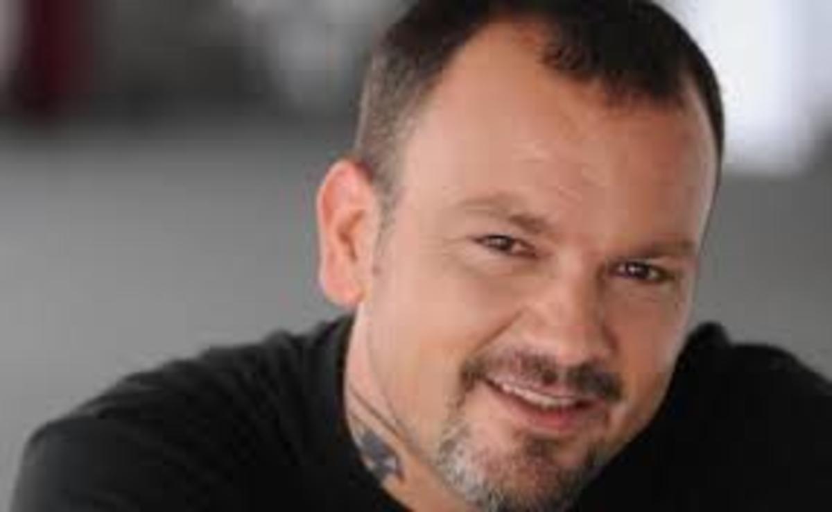 Τι θα μπορούσε να κάνει ο Σκαρμούτσος για τις Ένοπλες Δυνάμεις; Ότι έκανε ο Μαμαλάκης!