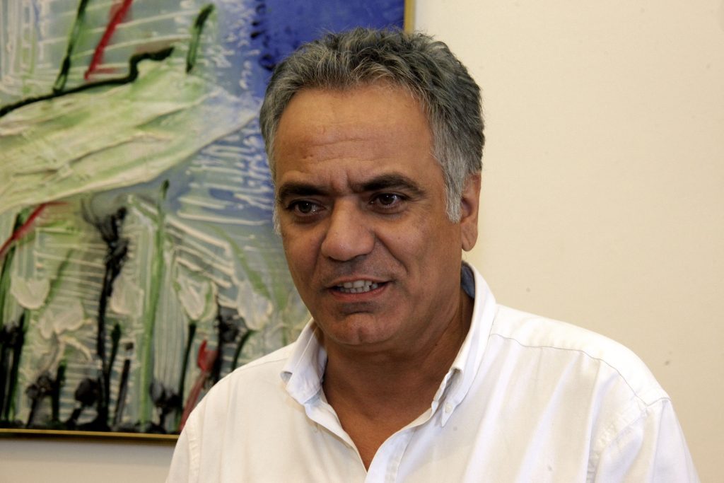 Σκουρλέτης: Η κυβέρνηση και όχι ο ΣΥΡΙΖΑ μιλάει για “αργυρώνητους βουλευτές”