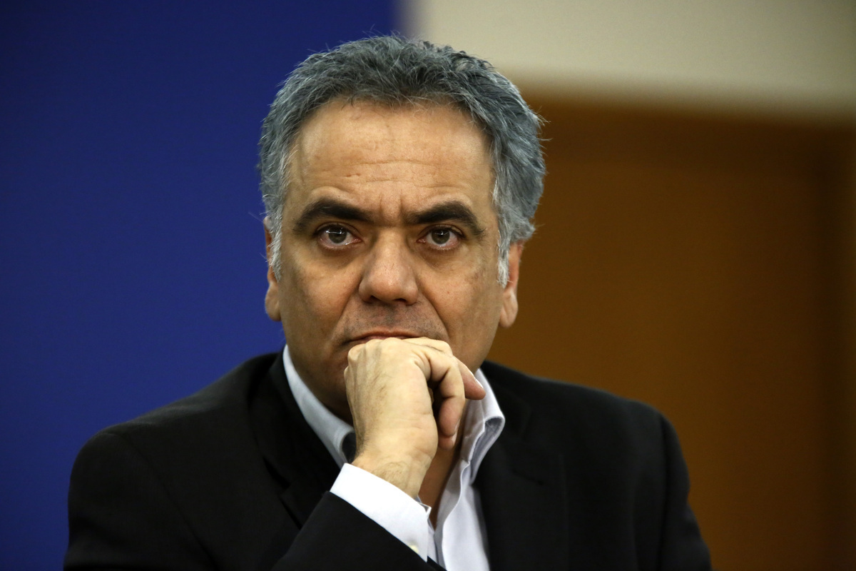 Σκουρλέτης: Κάποιοι στην Ευρώπη θέλουν να ρίξουν την ελληνική κυβέρνηση
