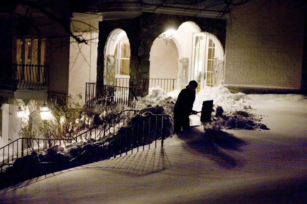 Snowzilla: Οι ιστορίες των 30 νεκρών από τη χιονοθύελλα μαμούθ στις ΗΠΑ