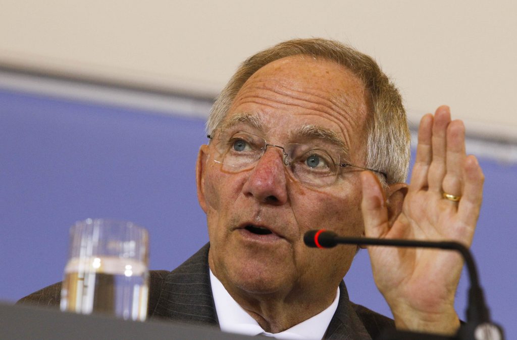 Σόϊμπλε: “Δανεικά τέλος”