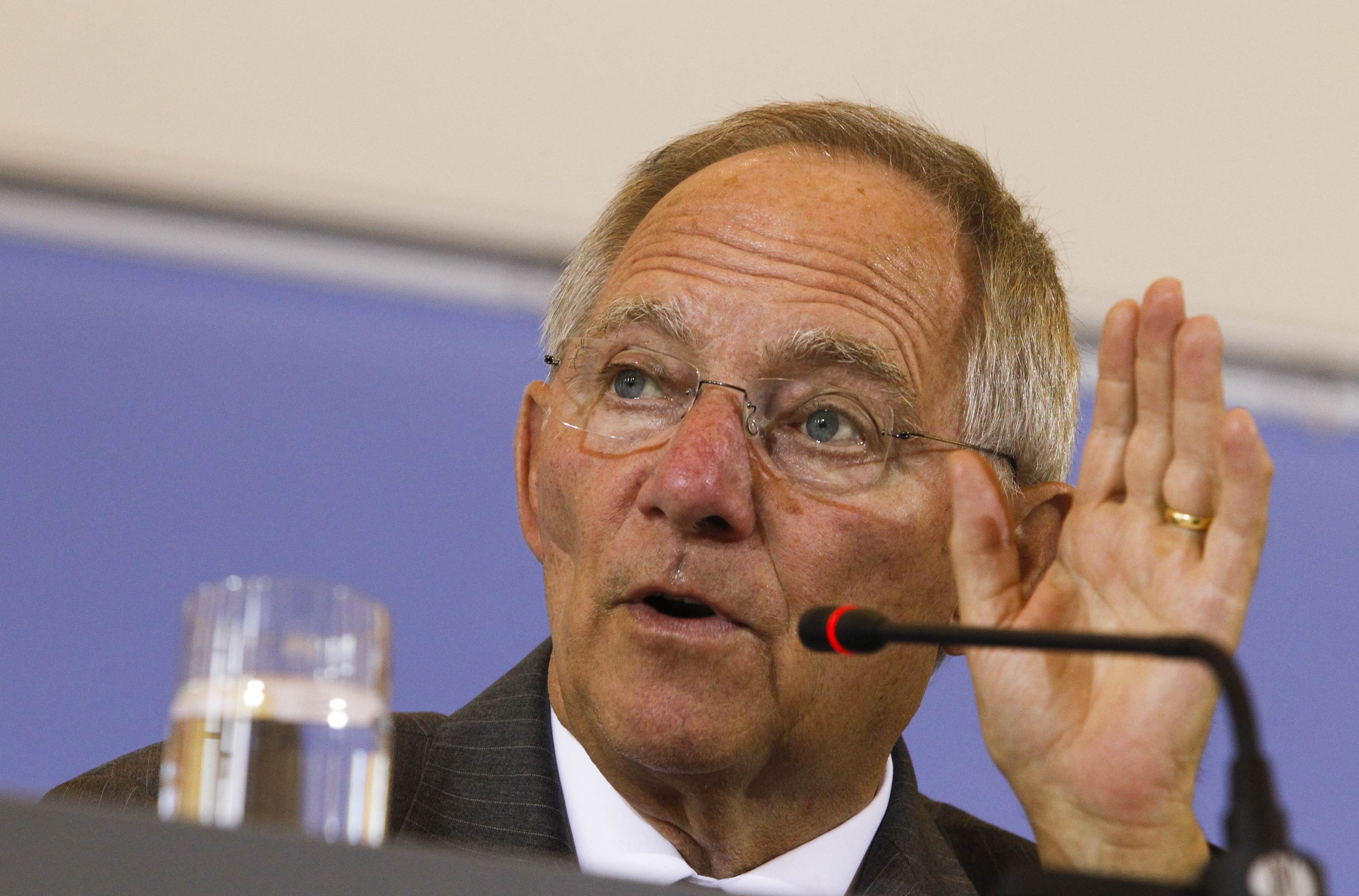 Σόιμπλε: Δεν χρειάζεται η συμμετοχή του δημόσιου τομέα στο PSI