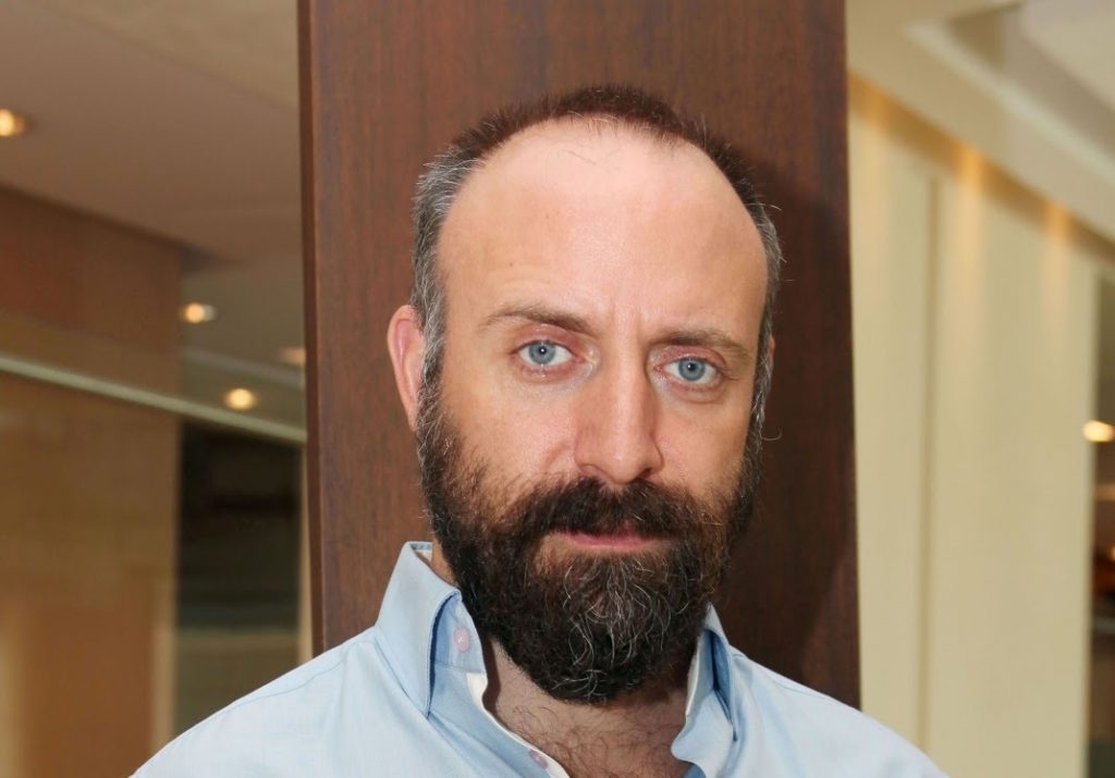 Συγκλονίζει η εξομολόγηση του Σουλεϊμάν: “Ήμουν αξιοθρήνητος! Ανέβαινα στη σκηνή μεθυσμένος”!