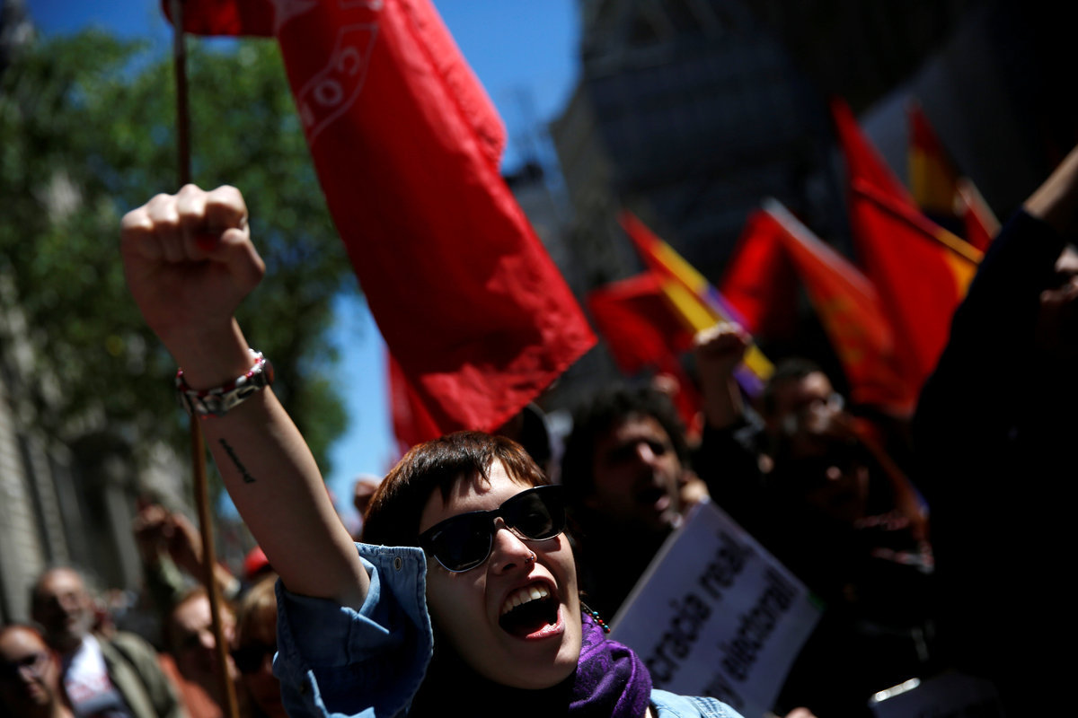 Πρωτομαγιά 2016: Χιλιάδες άνθρωποι στους δρόμους πολλών ευρωπαϊκών πόλεων – ΦΩΤΟ