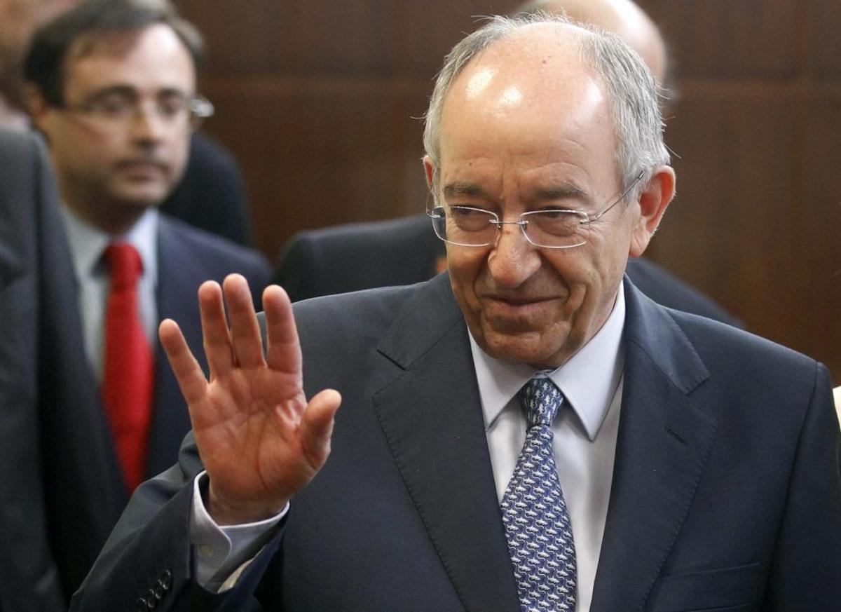 Αποχωρεί ταπεινωμένος ο διοικητής της Κεντρικής Τράπεζας της Ισπανίας