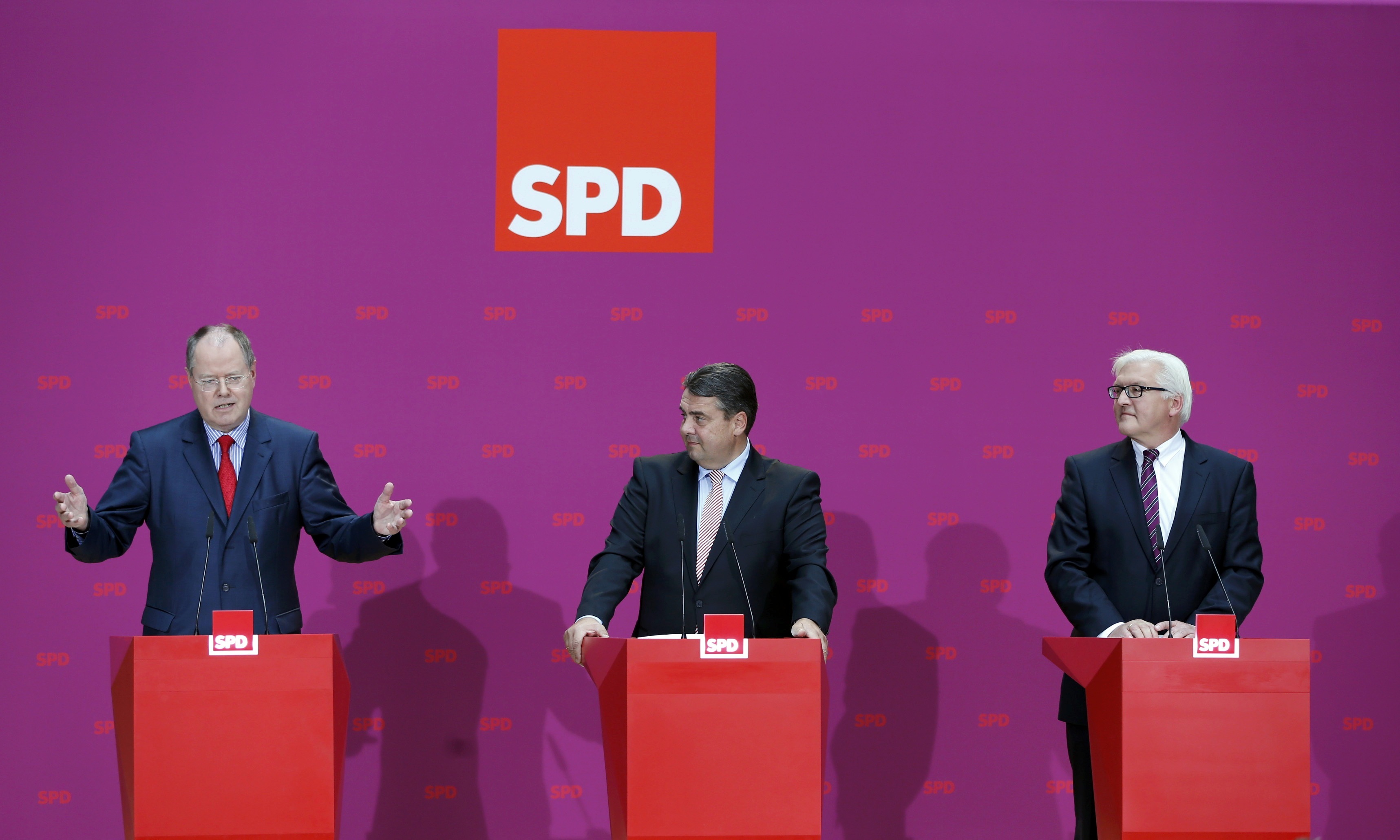 SPD: Η Μέρκελ πρέπει να κρατήσει την Ελλάδα στο ευρώ για να σωθούν τα ...