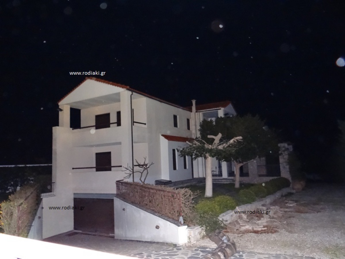 ΦΩΤΟ από Rodiaki.gr