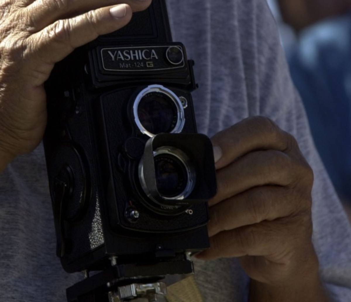 Creta: il cellulare e la macchina fotografica che aveva in mano lo hanno messo nei guai