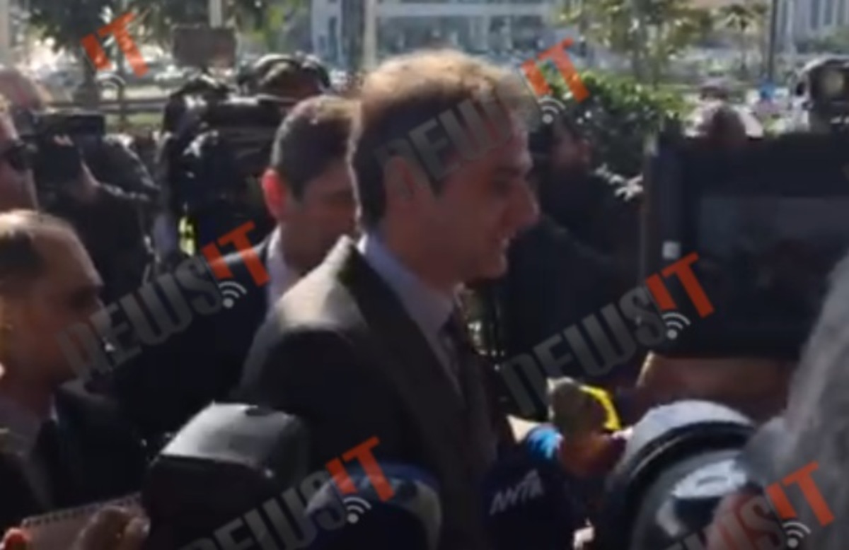 Μητσοτάκης στα γραφεία ΝΔ