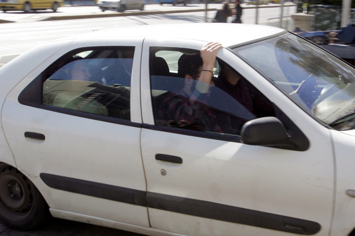 Αναζητούν τη Νίκη στο Χαϊδάρι – Η γυναίκα που φέρεται να βοήθησε τη Βίκυ Σταμάτη – Οι αστυνομικοί δεν πιστεύουν ότι πέρασε τη νύχτα στο δρόμο