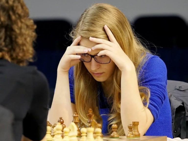 Η παγκόσμια πρωταθλήτρια στο σκάκι Τσολακίδου εξηγεί: “Δεν μπλοφάρω”