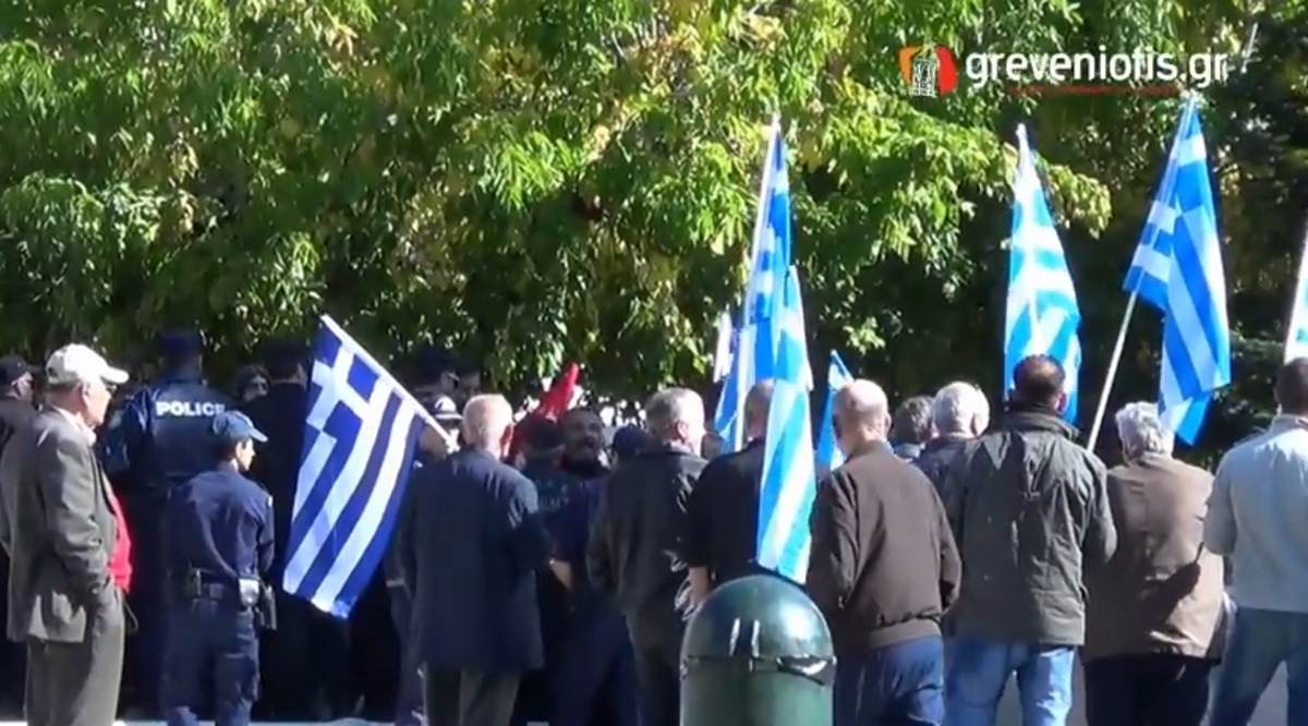 Γρεβενά: Ένταση σε κατάθεση στεφάνου της Χρυσής Αυγής (VIDEO)