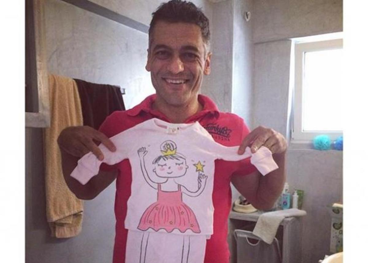 Στέλιος Κρητικός: Η πρώτη φωτογραφία της κόρης του και τα συγκινητικά λόγια!