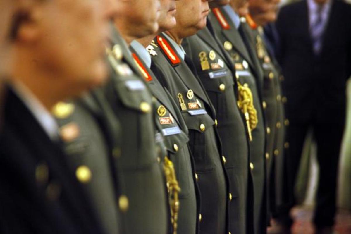 Δάνεια στρατιωτικών: Ρυθμίσεις στα στεγαστικά, ποιοι δικαιούνται επαναδιαπραγμάτευση