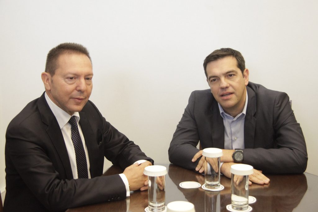 Ο Στουρνάρας μεταφέρει στο Μαξίμου τα άσχημα μαντάτα του Ντράγκι