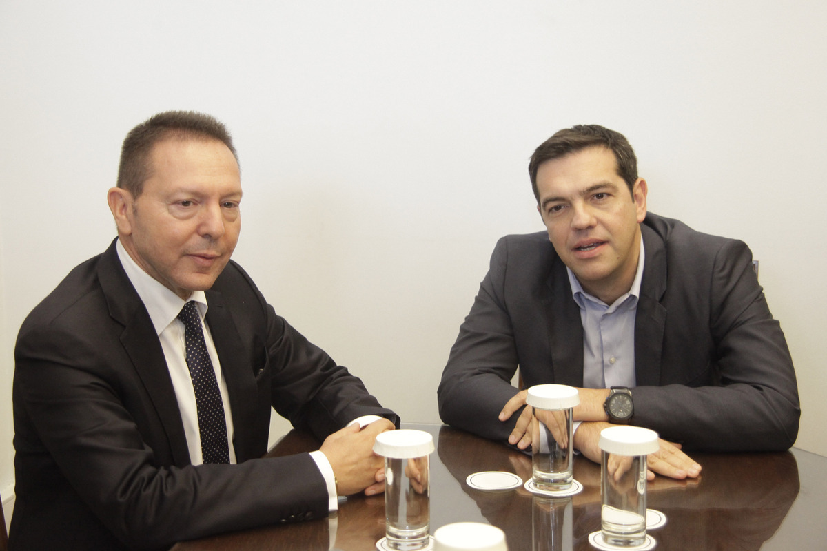 Ο Στουρνάρας μεταφέρει στο Μαξίμου τα άσχημα μαντάτα του Ντράγκι