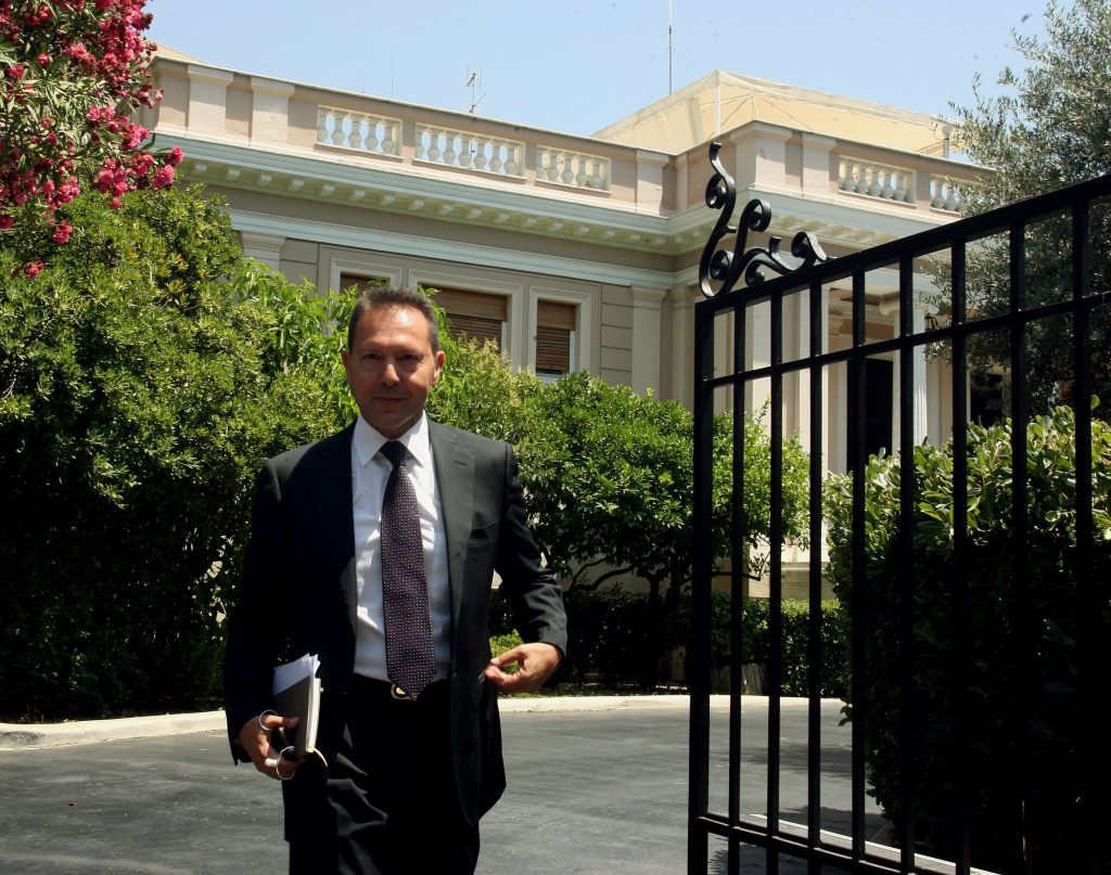 FT: Έτοιμο το περίγραμμα των μέτρων – “Καλοπιάνουν” τον ειλικρινή» Στουρνάρα!