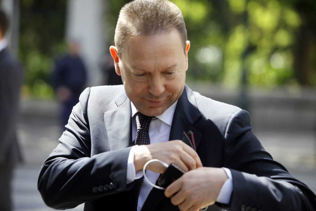 Στις 10 η τελική συνάντηση Στουρνάρα – Τρόικας