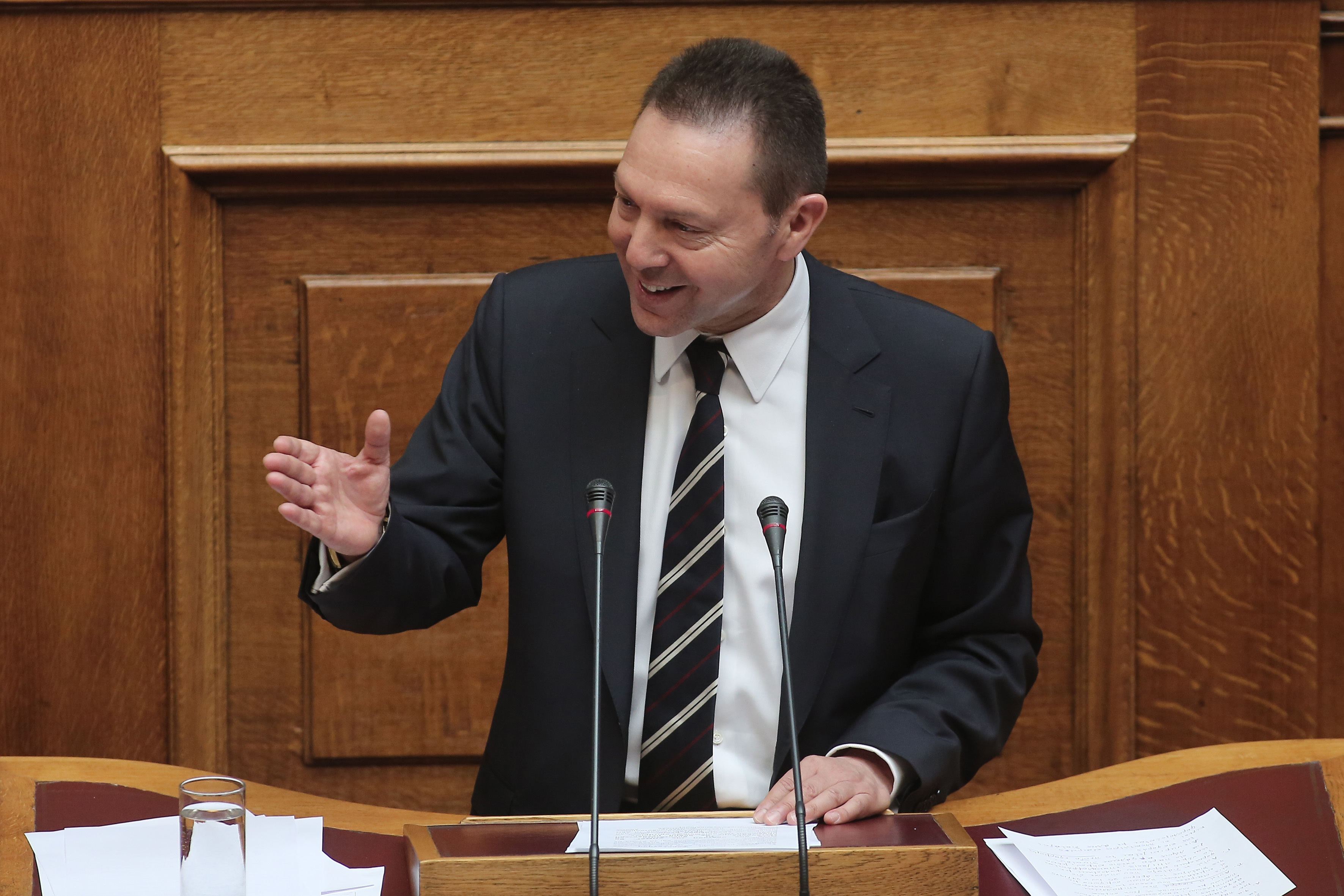 “Ναι” από Στουρνάρα στο πρώτο άρθρο της τροπολογίας του ΠΑΣΟΚ για τους ανέργους