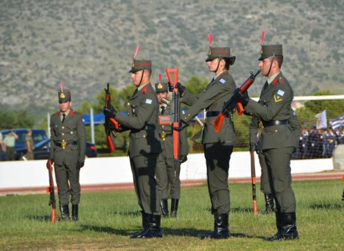 Αλλαγές στον τρόπο εισαγωγής στις στρατιωτικές σχολές θέλει ο Καμμένος