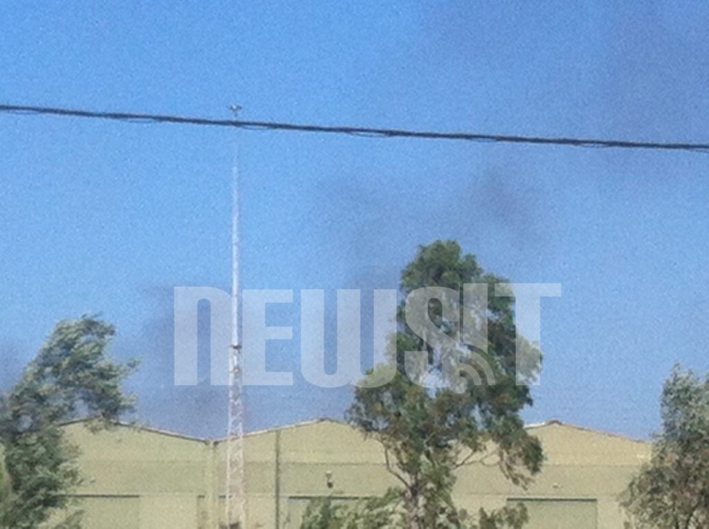 Νεκρός 28χρονος πυροσβέστης στη φωτιά στην Ελευσίνα – Απειλούνται σπίτια και στη Σαλαμίνα