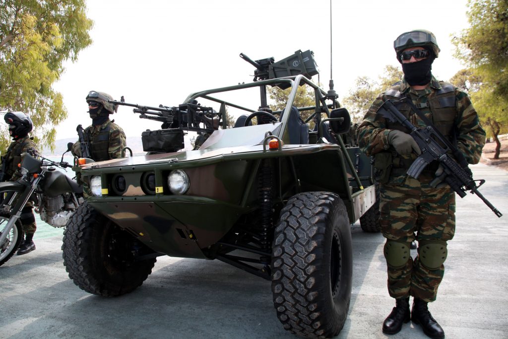 90 εκατομμύρια ζητά από τις Ένοπλες Δυνάμεις η τρόϊκα μέσα στο 2013! Νέες περικοπές