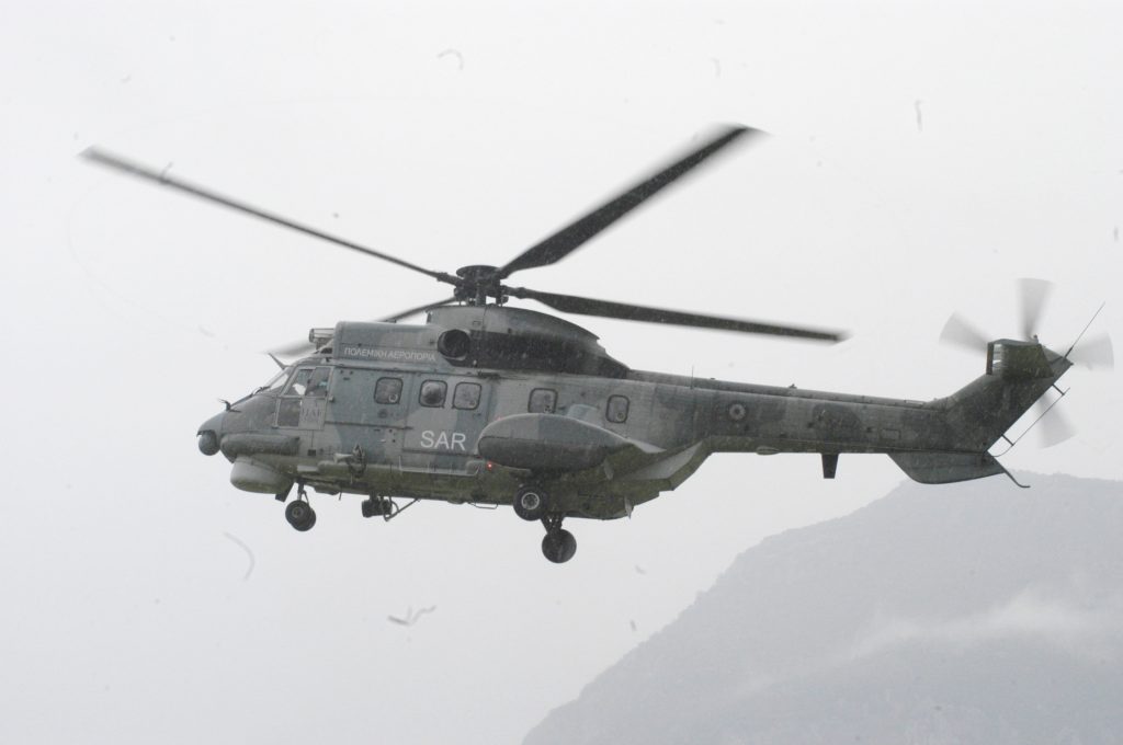 Το…άγιο Super Puma,οι ακρίτες μας και οι περικοπές στις ΕΔ. Μια ιστορία