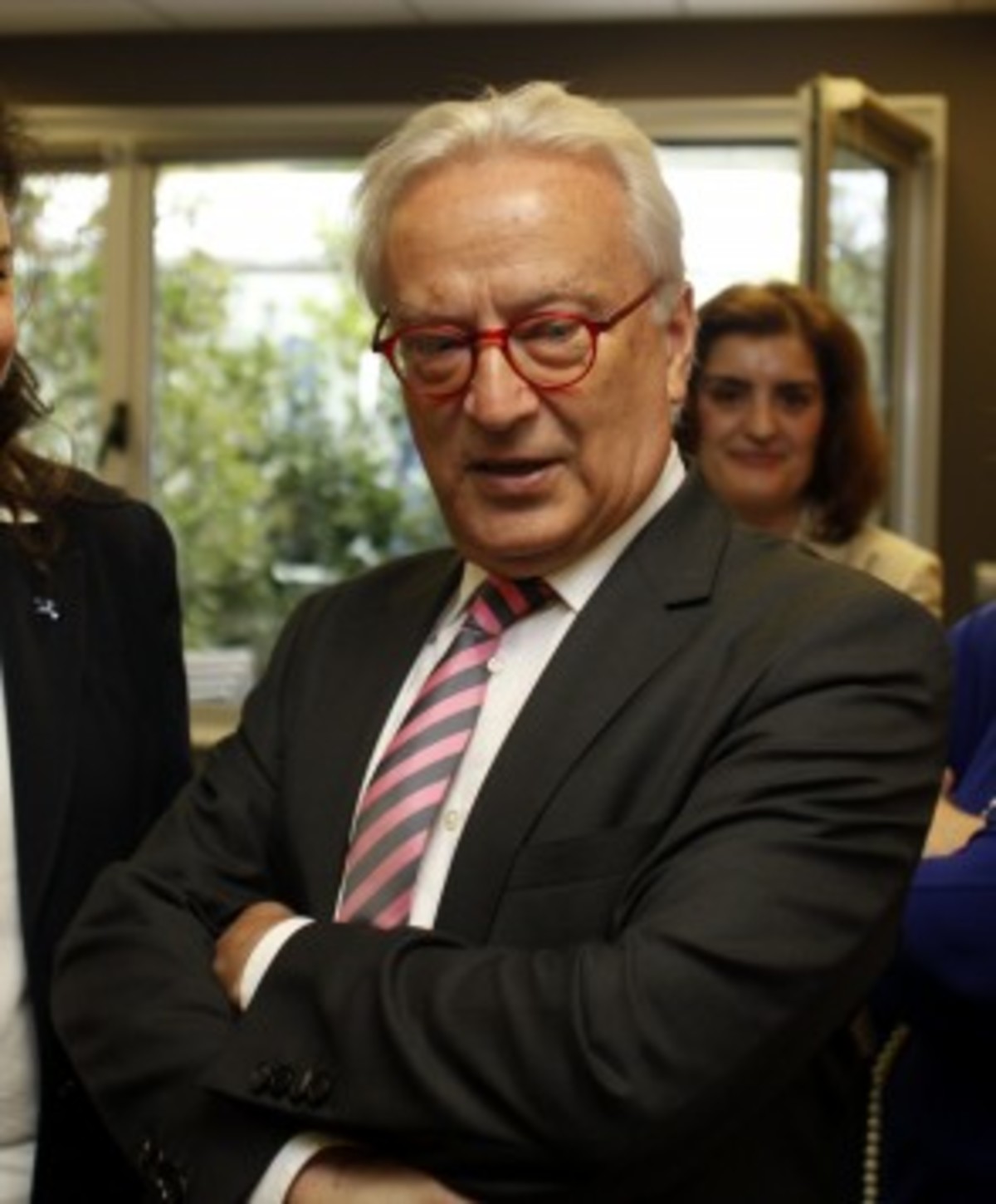 Επιμένει ο Σβόμποντα κατά της τρόικας: “Καταστρέφει την εμπιστοσύνη των Ελλήνων”