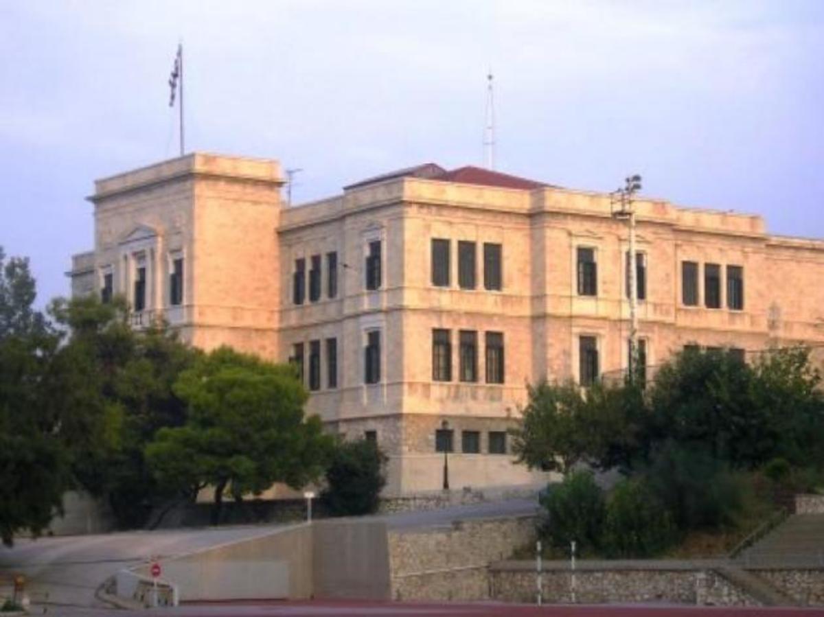 Ποια ακίνητα “φιλέτα” των Ενόπλων Δυνάμεων  έχει στο μάτι το real estate της τρόϊκας