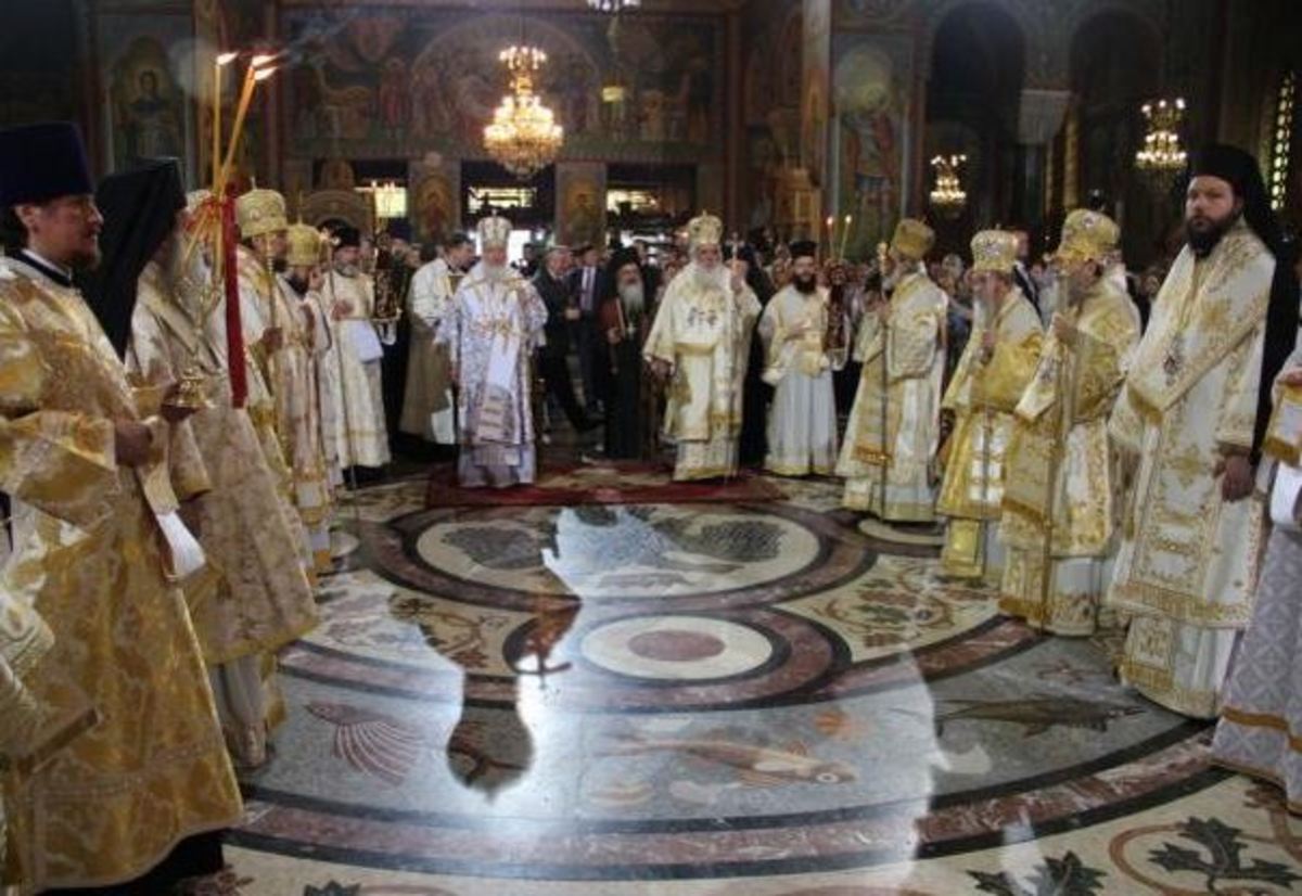 ΚΥΡΙΛΛΟΣ: «Πόνεσε η καρδιά μας με την συμφορά σας» (BINTEO)