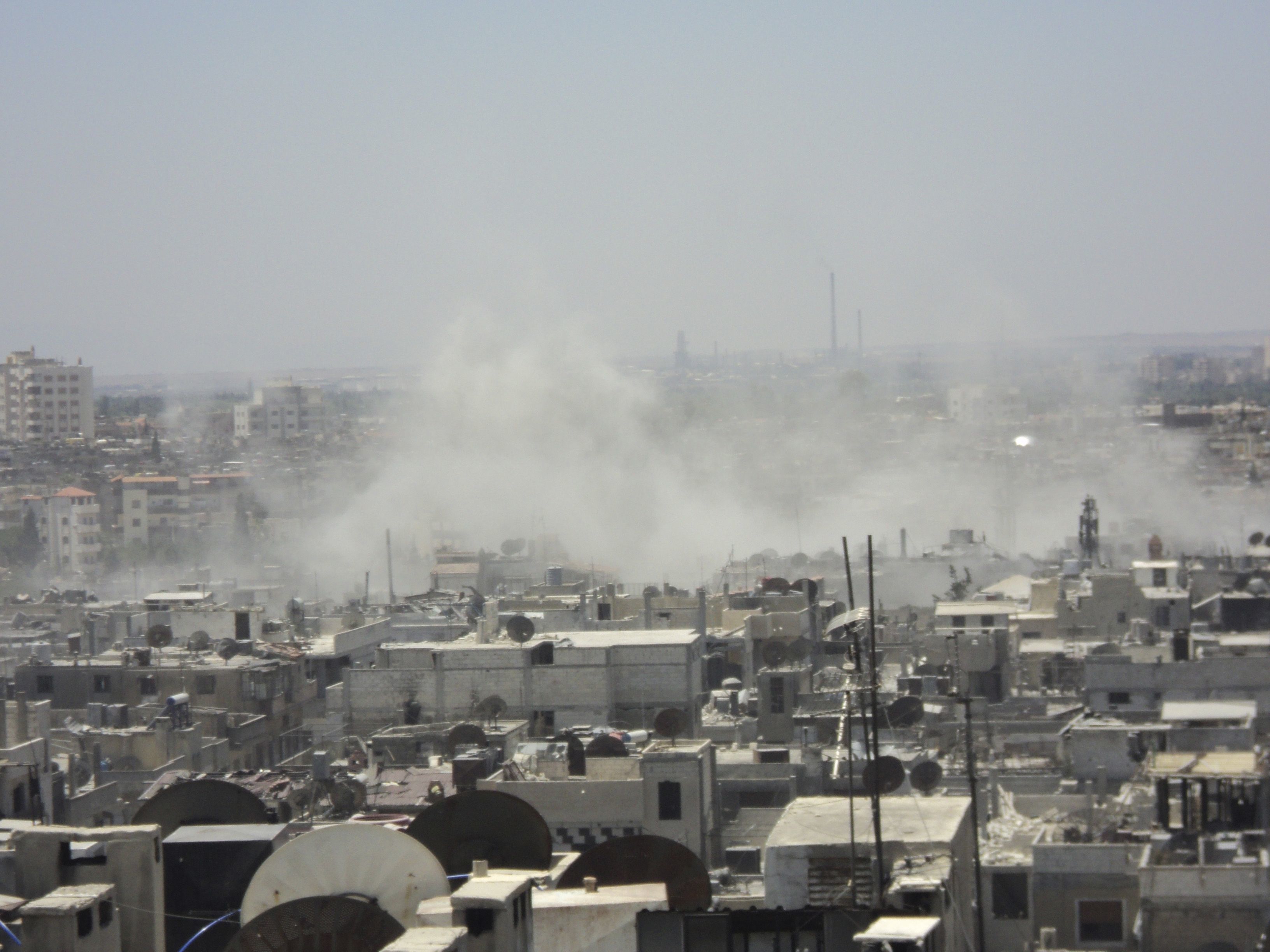 Συρία: “Αιματοκύλισμα μέσα σε κατοικίες ανταρτών και λιποτακτών”